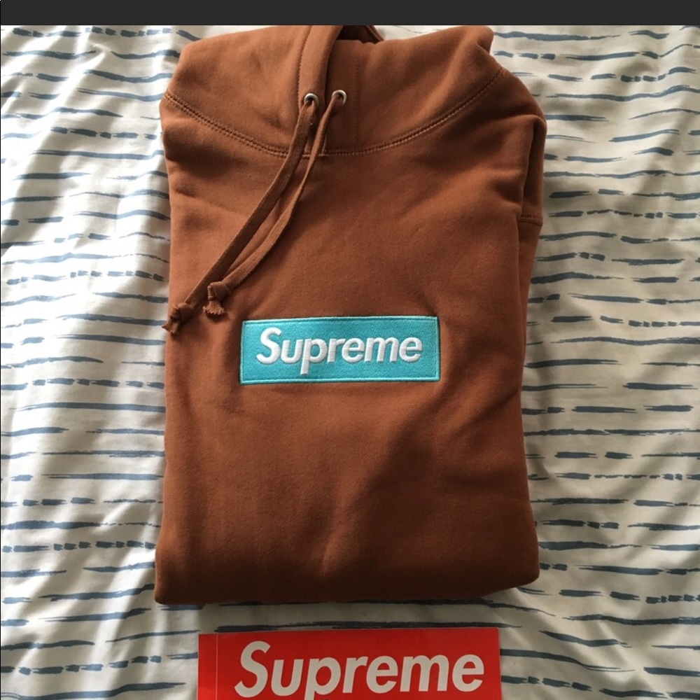 Supreme box logo